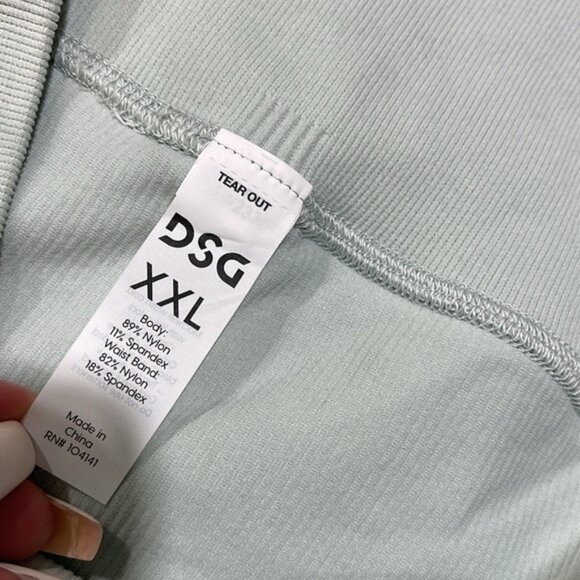 DSG Women's Momentum Seamless 7/8 Legging - Picture 3 of 11